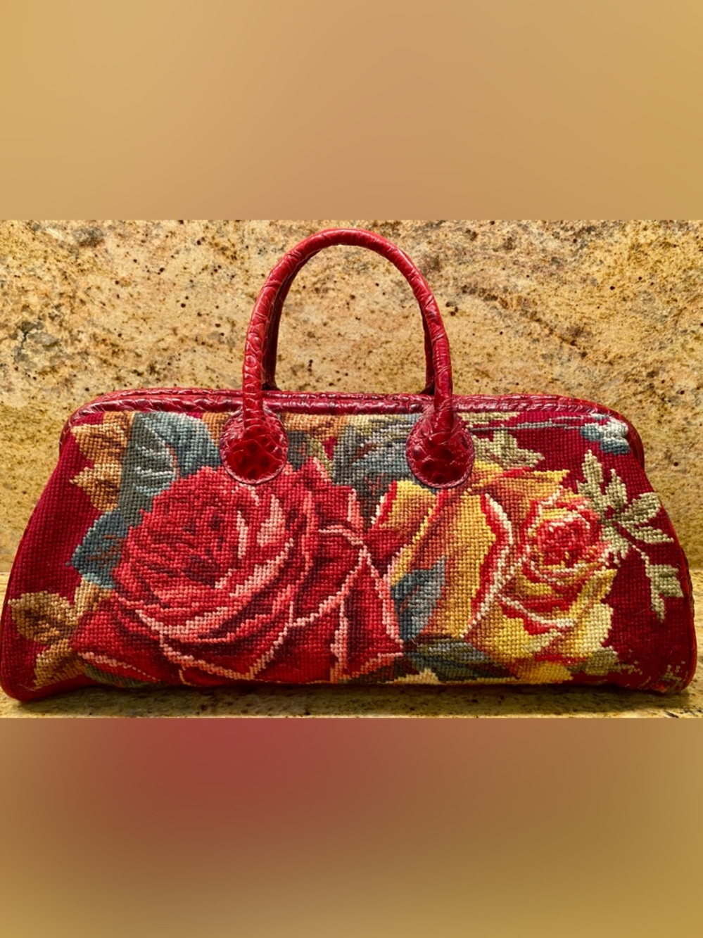 Clever Carriage Company Satchel Cabbage Rose Red Dr's Bag, Excellent Condition